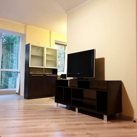 90-Avenue Apartments Чернивци Екстериор снимка