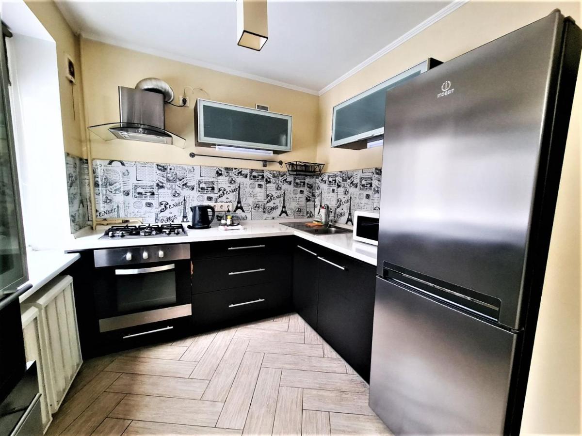 90-Avenue Apartments Чернивци Екстериор снимка