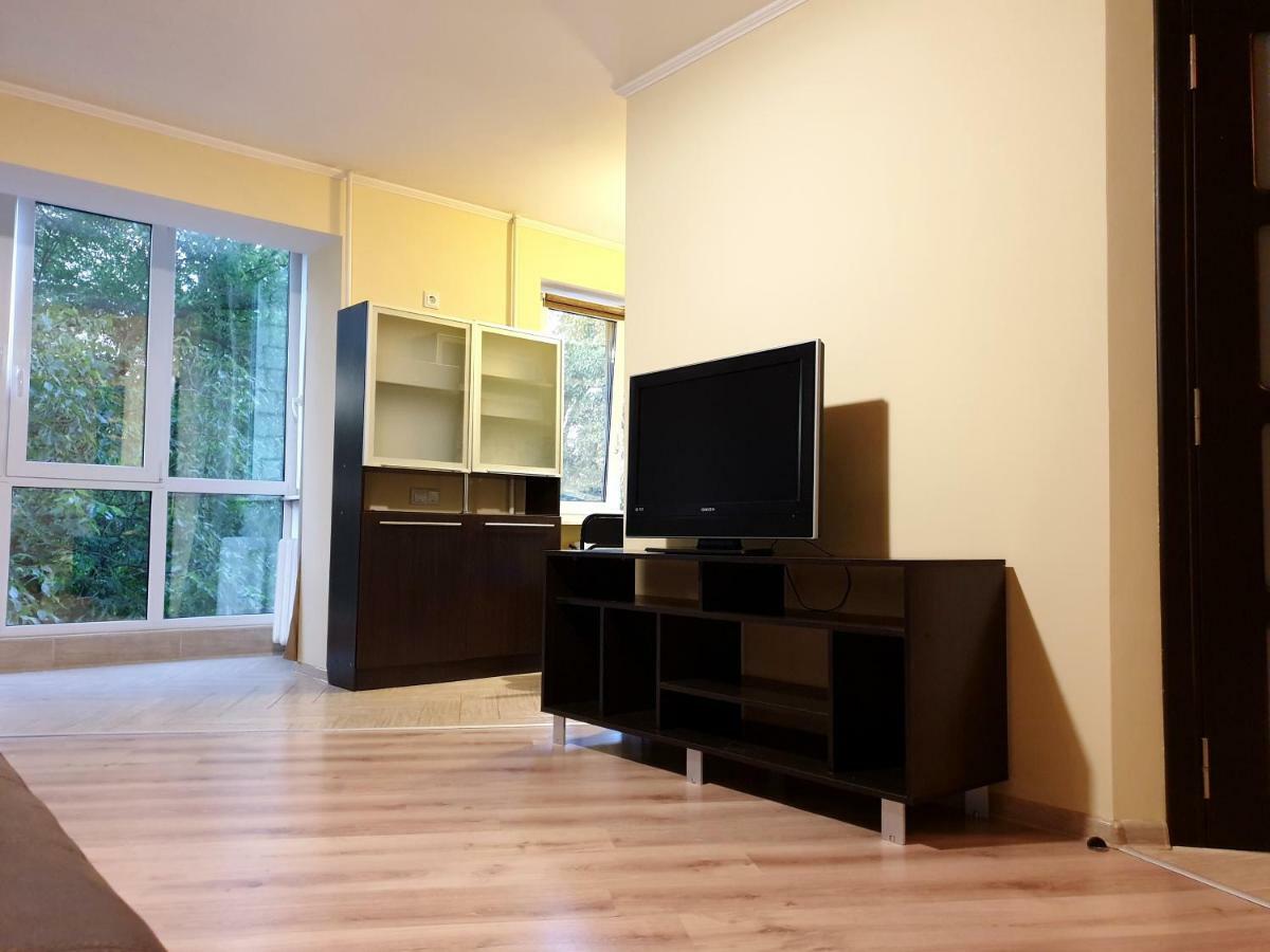 90-Avenue Apartments Чернивци Екстериор снимка